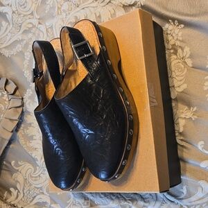 Kelsi Dagger Brooklyn Warehouse Slingback Platform Clog in Black, Size 11. NIB.